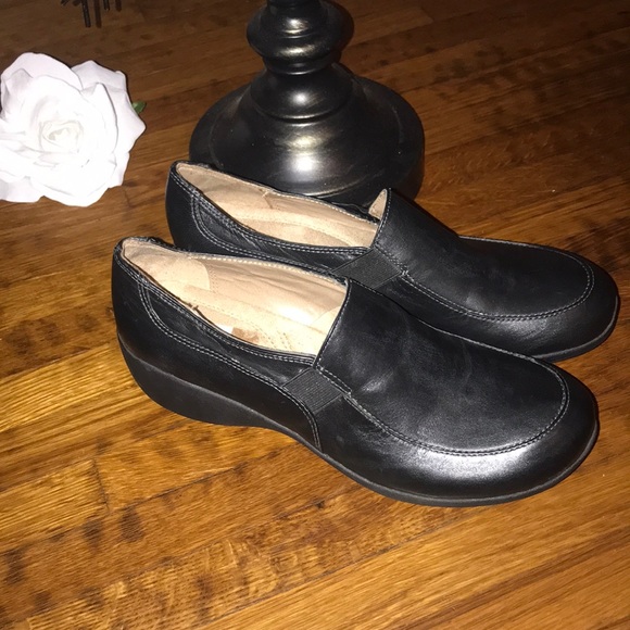 naturalizer comfort shoes